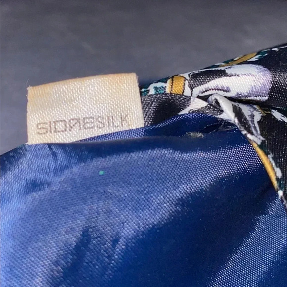 Vintage made  in Korea silk tie - Picture 5 of 6